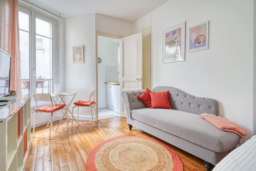 Charming Montmartre Apartment