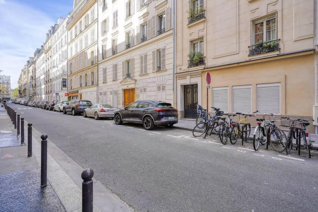 Charming Montmartre Apartment Paris